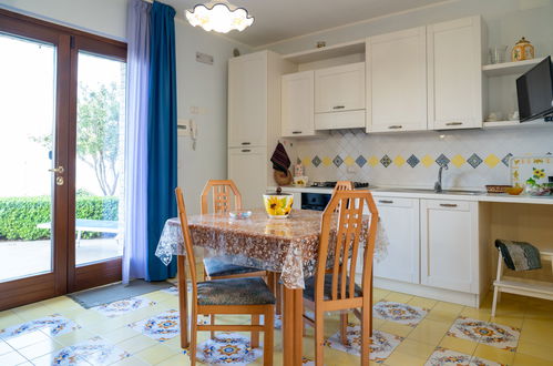 Foto 5 - Apartamento de 1 habitación en Termoli con piscina y jardín