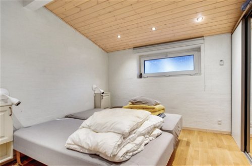 Foto 13 - Haus mit 2 Schlafzimmern in Rønde mit terrasse