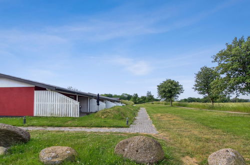 Foto 9 - Apartamento de 2 quartos em Aakirkeby com piscina e terraço