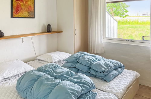 Foto 12 - Apartamento de 2 quartos em Aakirkeby com piscina e terraço