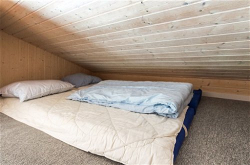 Photo 19 - Maison de 4 chambres à Aakirkeby avec terrasse et sauna