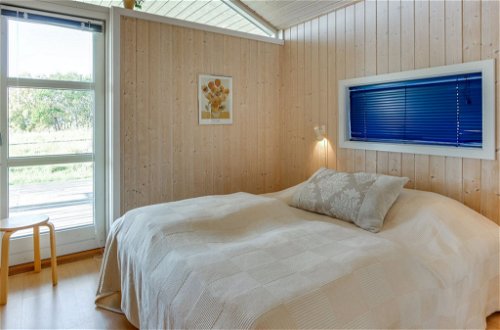 Foto 16 - Casa de 4 quartos em Aakirkeby com terraço e sauna