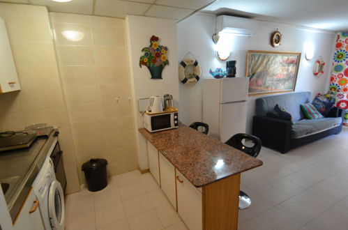 Foto 3 - Apartamento de 2 quartos em Salou com piscina e jardim