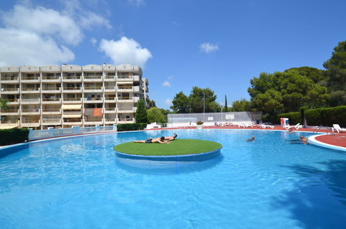 Foto 1 - Appartamento con 2 camere da letto a Salou con piscina e vista mare