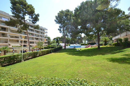 Photo 20 - Appartement de 2 chambres à Salou avec piscine et jardin