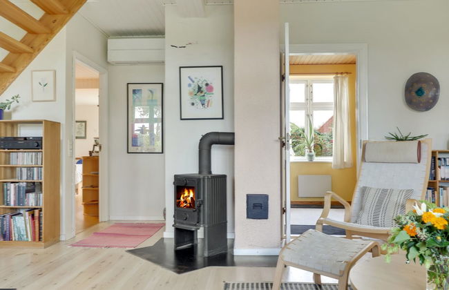2 bedroom House in Rønne with terrace - Photo 25
