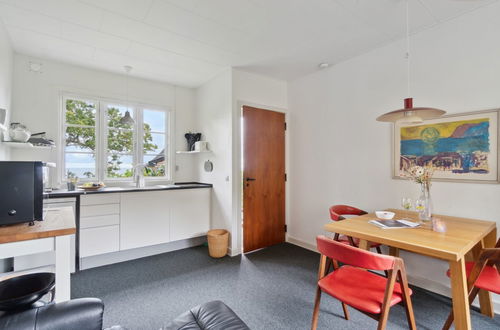 Foto 8 - Apartamento de 2 quartos em Gudhjem com terraço