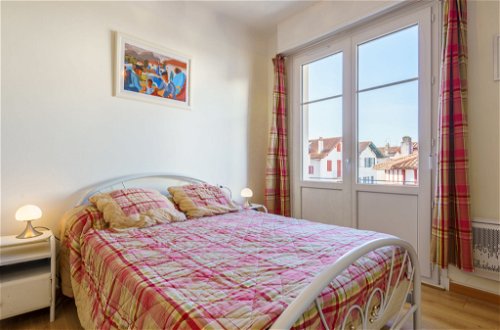 Foto 14 - Appartamento con 2 camere da letto a Saint-Jean-de-Luz con vista mare