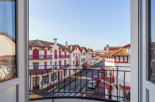 Foto 2 - Appartamento con 2 camere da letto a Saint-Jean-de-Luz con vista mare