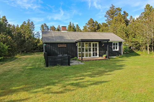 Foto 1 - Casa de 2 habitaciones en Blåvand con terraza y bañera de hidromasaje