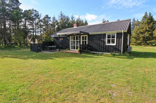 Photo 21 - 2 bedroom House in Blåvand with terrace and hot tub