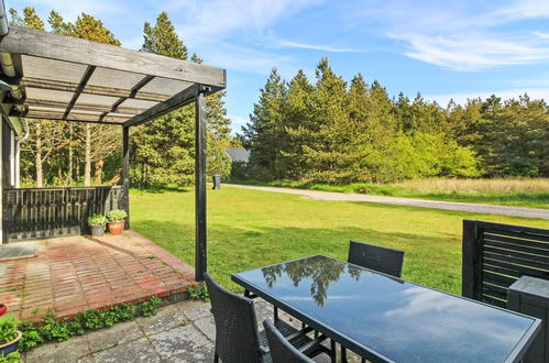 Photo 22 - Maison de 2 chambres à Blåvand avec terrasse et bain à remous