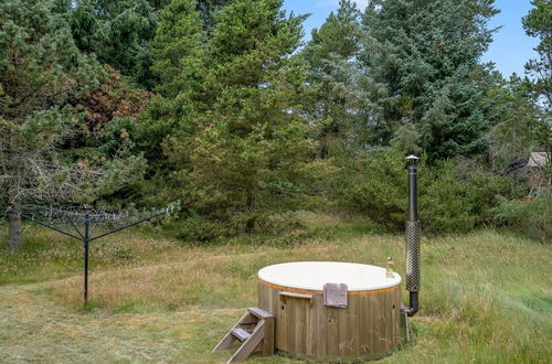 Photo 11 - Maison de 2 chambres à Blåvand avec terrasse et bain à remous
