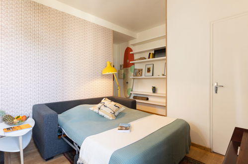 Foto 12 - Appartamento con 1 camera da letto a Biarritz con vista mare
