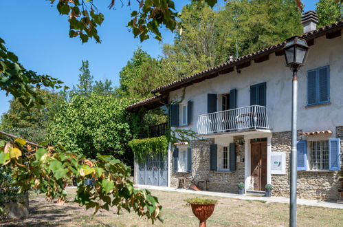 Photo 3 - Maison de 2 chambres à Santo Stefano Belbo avec piscine privée et jardin