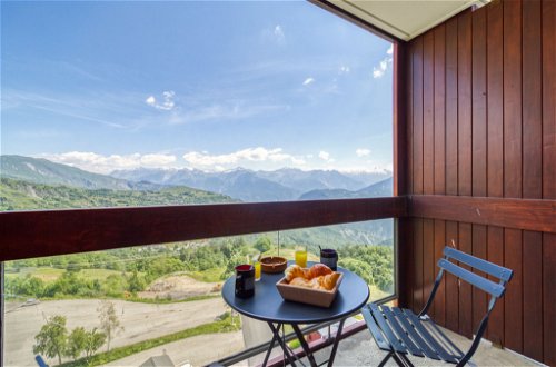 Foto 21 - Apartment mit 1 Schlafzimmer in Villarembert mit schwimmbad und blick auf die berge