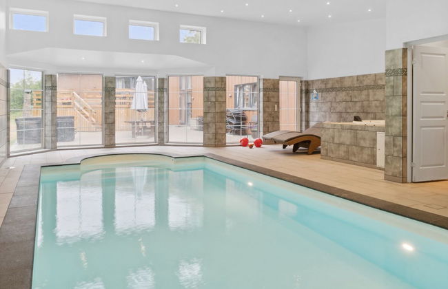 7 bedroom House in Væggerløse with private pool and terrace - Photo 27