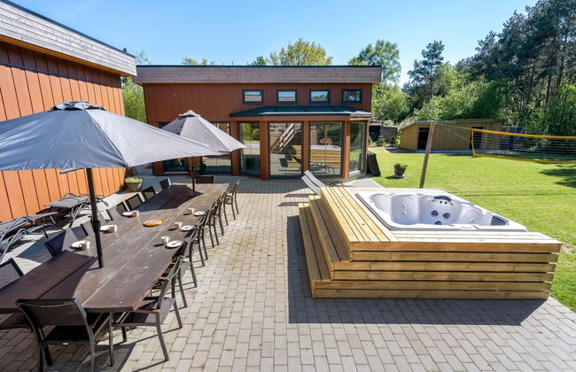 7 bedroom House in Væggerløse with private pool and terrace - Photo 11