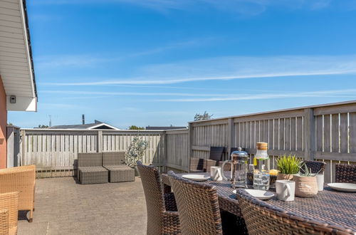 Photo 12 - Maison de 4 chambres à Klitmøller avec piscine privée et terrasse