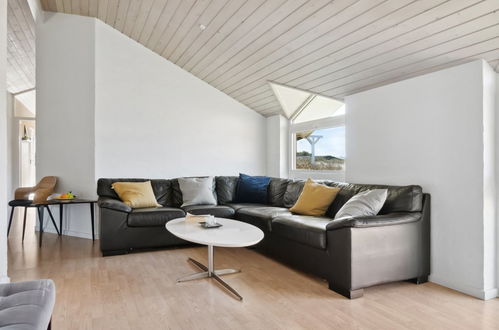 Foto 4 - Casa de 4 habitaciones en Klitmøller con piscina privada y terraza