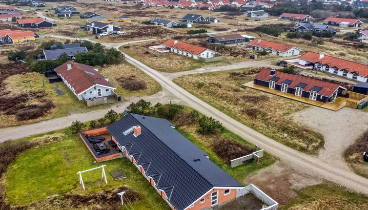 Foto 1 - Casa de 4 habitaciones en Klitmøller con piscina privada y terraza