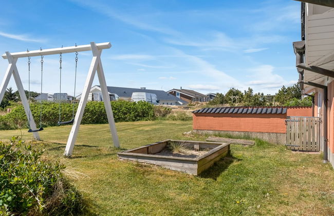 Casa de 4 quartos em Klitmøller com piscina privada e terraço - Foto 8