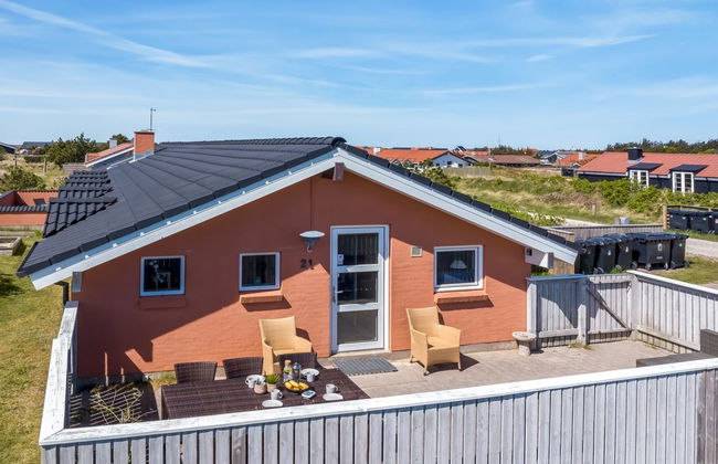 Casa de 4 quartos em Klitmøller com piscina privada e terraço - Foto 9