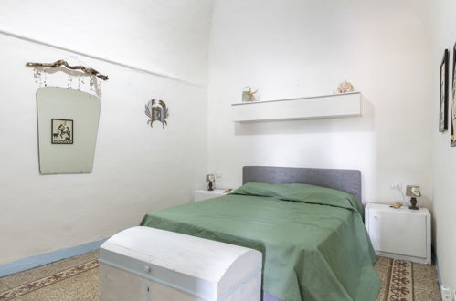 Foto 5 - Appartamento con 2 camere da letto a Imperia con terrazza e vista mare