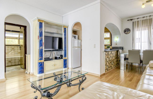 Casa de 4 quartos em Castelló d'Empúries com piscina privada e jardim - Foto 7