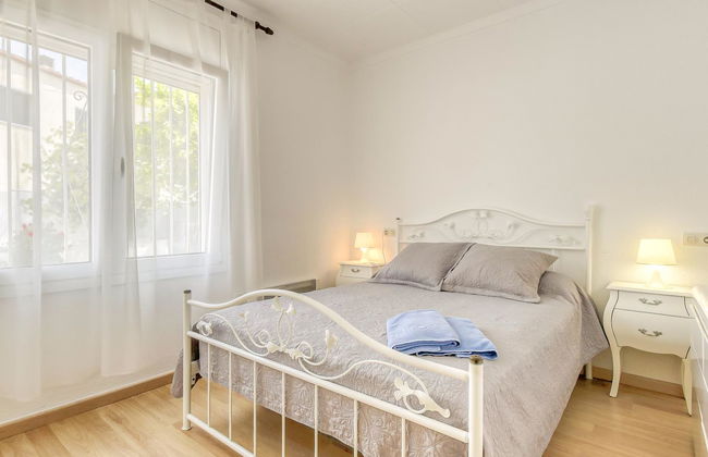 Casa de 4 quartos em Castelló d'Empúries com piscina privada e jardim - Foto 5