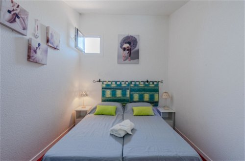 Foto 2 - Appartamento con 1 camera da letto a Saint-Cyprien con piscina e vista mare
