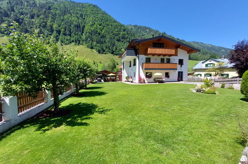 Photo 29 - Appartement de 1 chambre à Fusch an der Großglocknerstraße avec jardin et vues sur la montagne