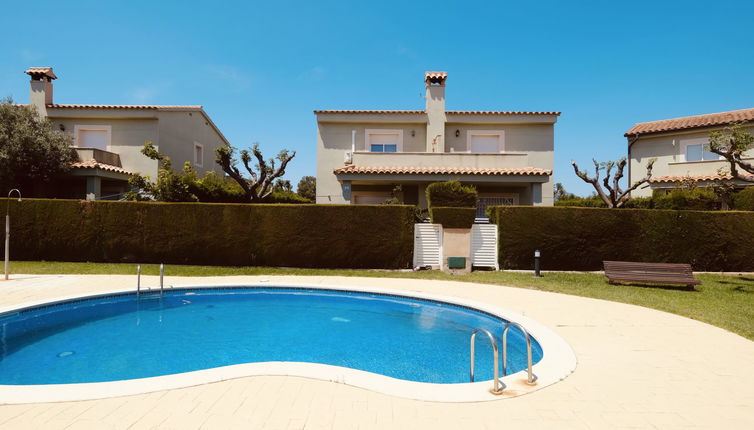 Photo 1 - Maison de 3 chambres à Mont-roig del Camp avec piscine et vues à la mer