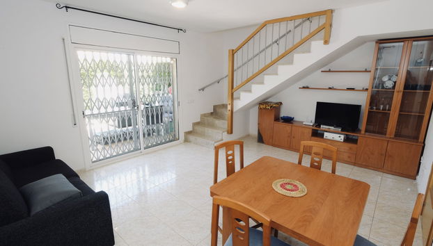 Haus mit 4 Schlafzimmern in Mont-roig del Camp mit schwimmbad und garten - Foto 3