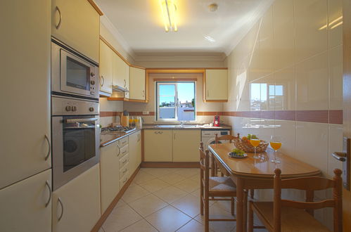 Photo 6 - 2 bedroom Apartment in Albufeira with swimming pool and garden