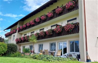 Foto 1 - Apartamento de 2 quartos em Velden am Wörther See com jardim e vista para a montanha