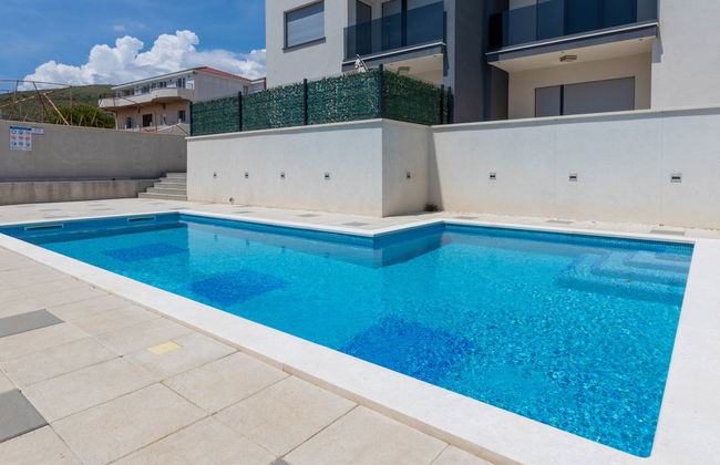 Apartamento de 3 quartos em Seget com piscina e terraço - Foto 5