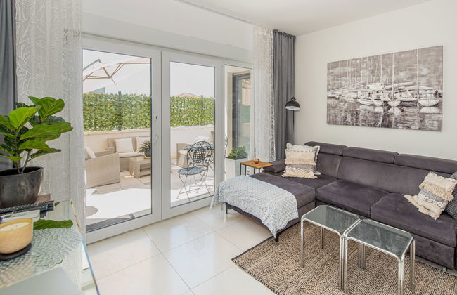 Apartamento de 3 quartos em Seget com piscina e terraço - Foto 10