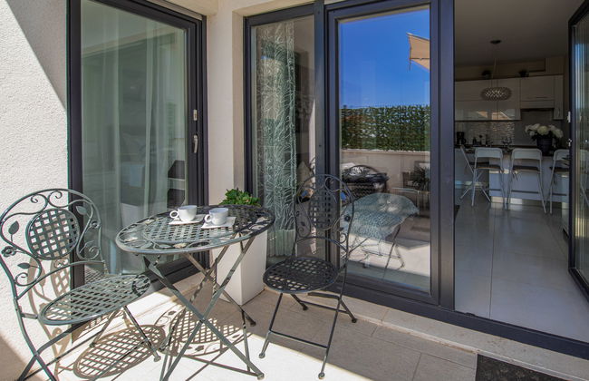 Apartamento de 3 quartos em Seget com piscina e terraço - Foto 6