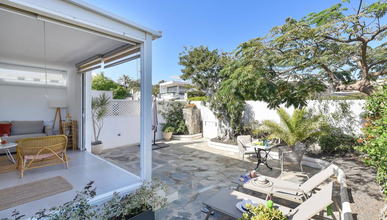 Apartamento de 2 quartos em San Bartolomé de Tirajana com terraço - Foto 1