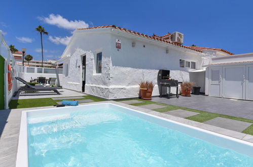 Photo 1 - 2 bedroom Apartment in San Bartolomé de Tirajana with private pool and garden