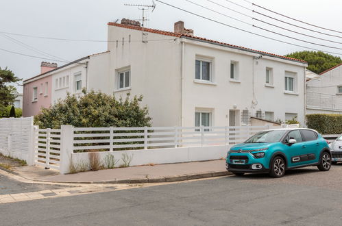 Photo 20 - 2 bedroom House in Royan with garden and sea view