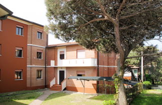 Foto 2 - Apartamento de 2 quartos em Rosolina com jardim e terraço