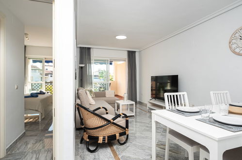 Foto 6 - Apartamento de 1 habitación en Marbella con piscina y vistas al mar