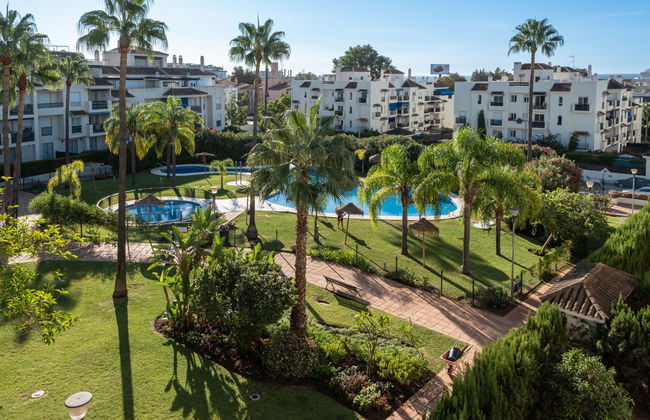 Appartamento con 2 camere da letto a Marbella con piscina e giardino - Foto 25