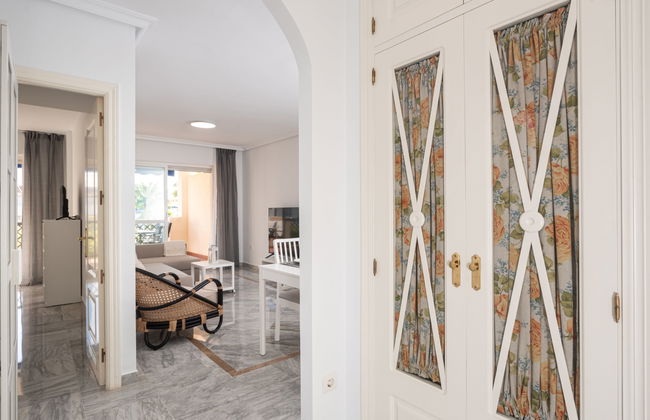 Appartamento con 2 camere da letto a Marbella con piscina e giardino - Foto 12