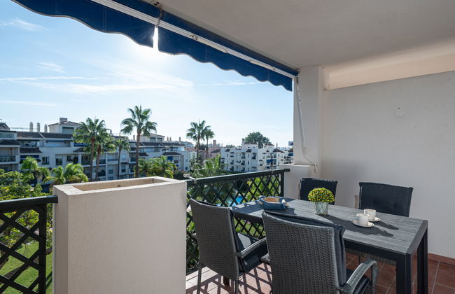 Appartamento con 2 camere da letto a Marbella con piscina e giardino - Foto 18