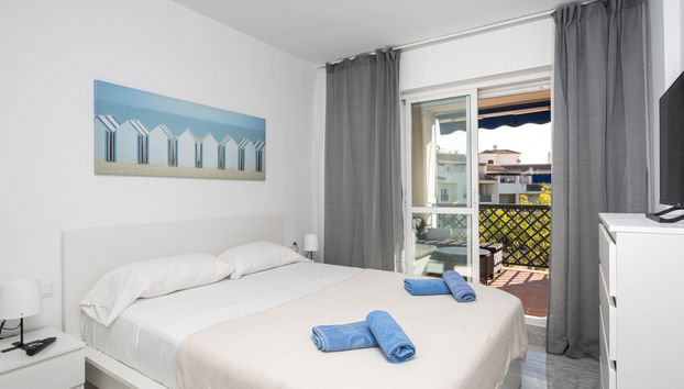 Appartamento con 2 camere da letto a Marbella con piscina e giardino - Foto 5