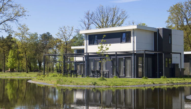 Foto 1 - Casa con 5 camere da letto a IJhorst con piscina e terrazza