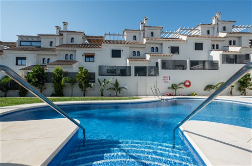 Foto 27 - Haus mit 3 Schlafzimmern in Estepona mit schwimmbad und blick aufs meer